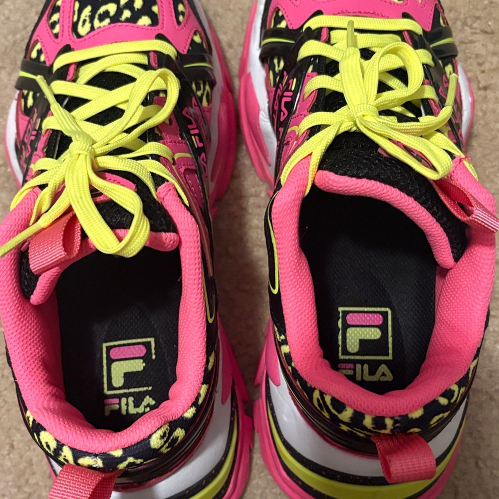 Women’s Fila Neon Pink and Yellow Leopard Sneakers size 8 - Picture 5 of 5